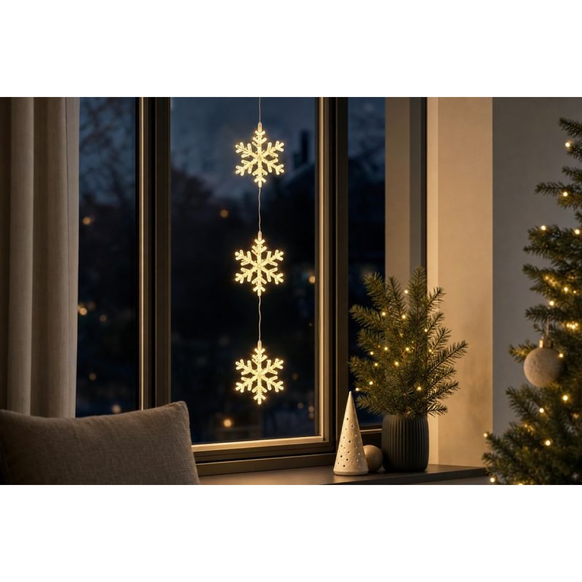 Decorațiune Crăciun MagicHome fulgi 44 LED, 58,5 cm — imagine ilustrativă